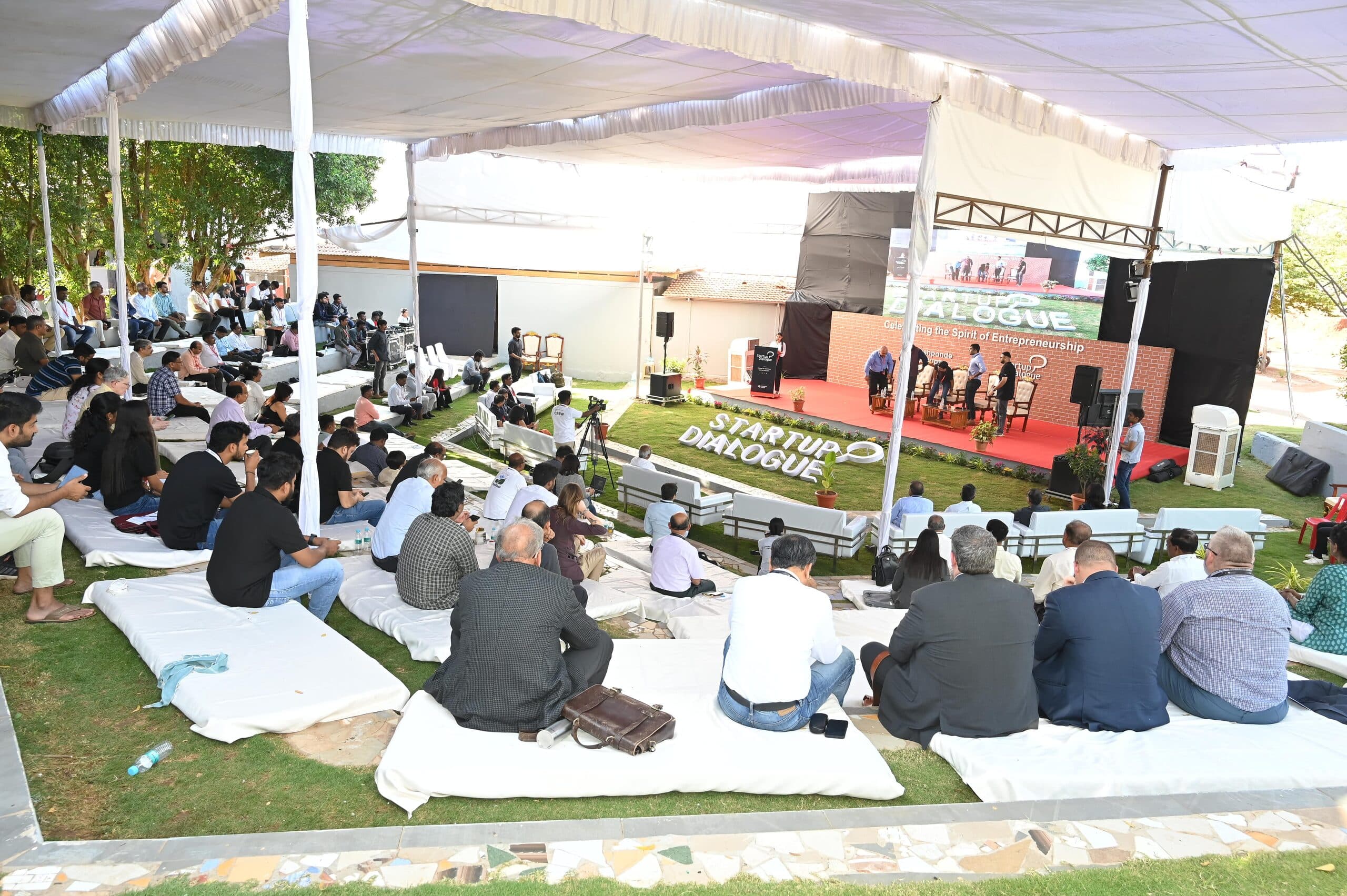 Deshpande Startups Dialogue 2024, Hubli — frame 02
