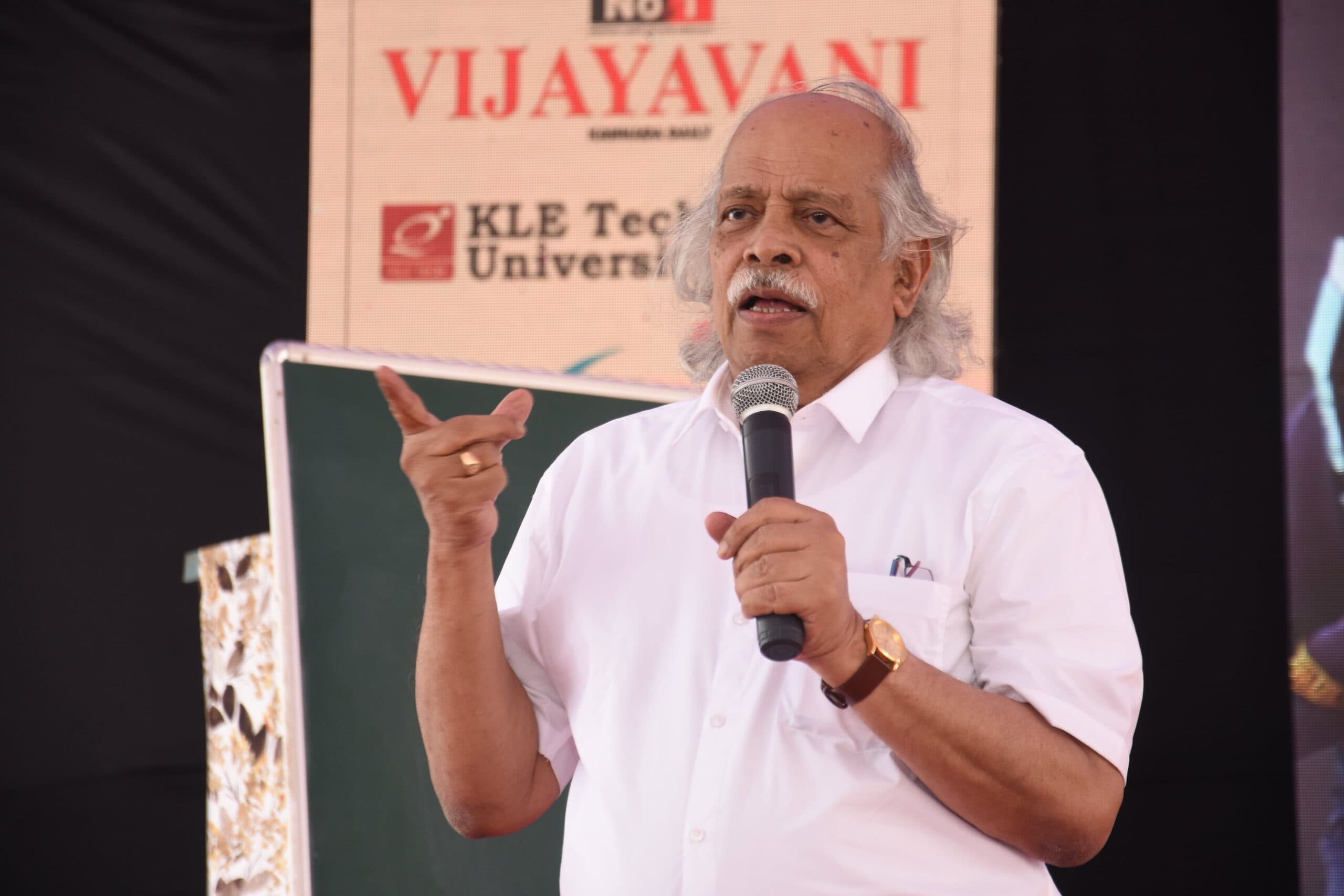 VRL Education Expo, Hubli, Karnataka — frame 13