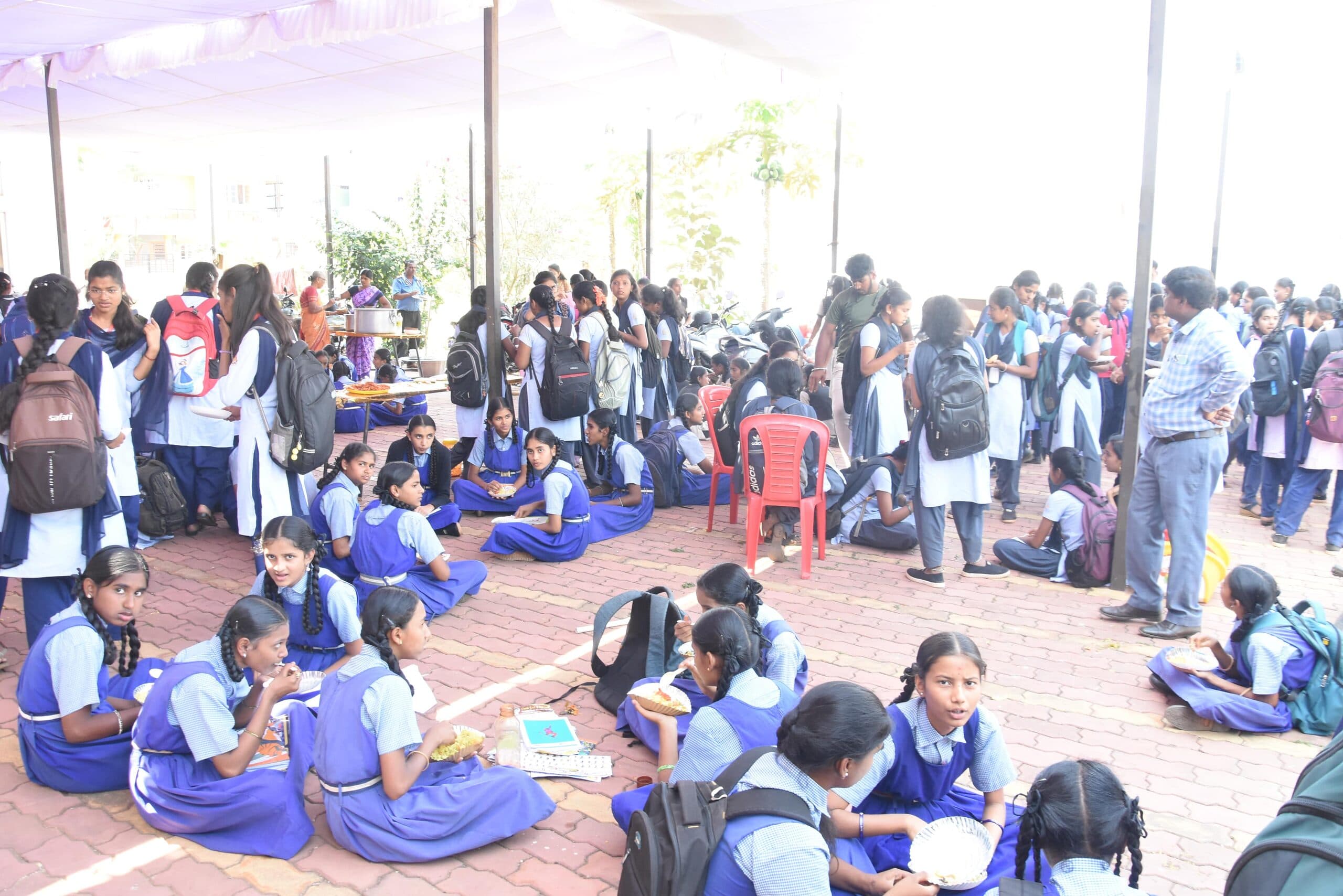VRL Education Expo, Hubli, Karnataka — frame 18