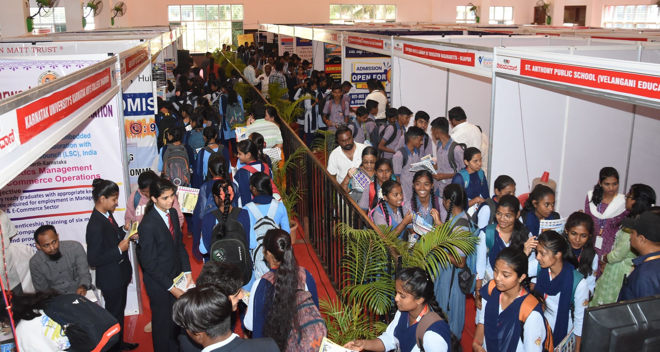 VRL Education Expo, Hubli, Karnataka — frame 06
