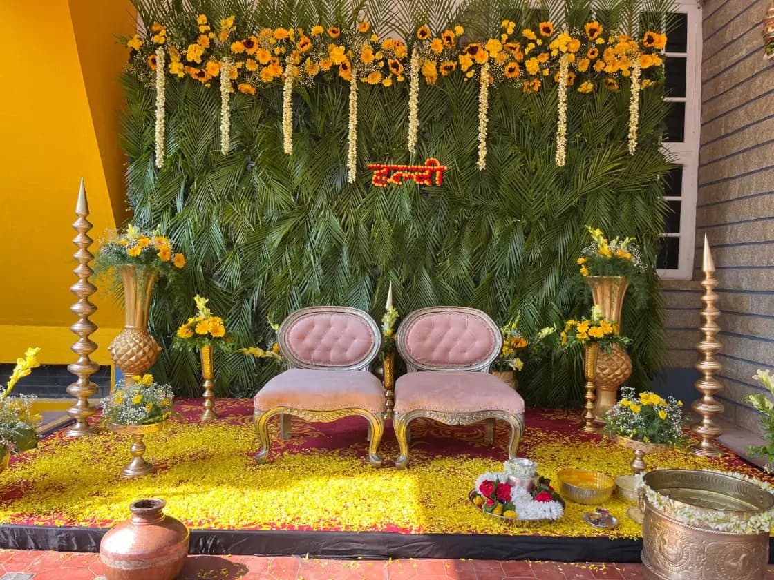 Abhaya Family at Naveen Hotel, Hubli — frame 15