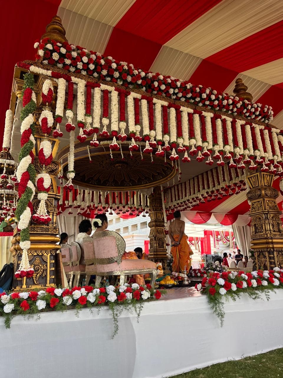 Abhaya Family at Naveen Hotel, Hubli — frame 18