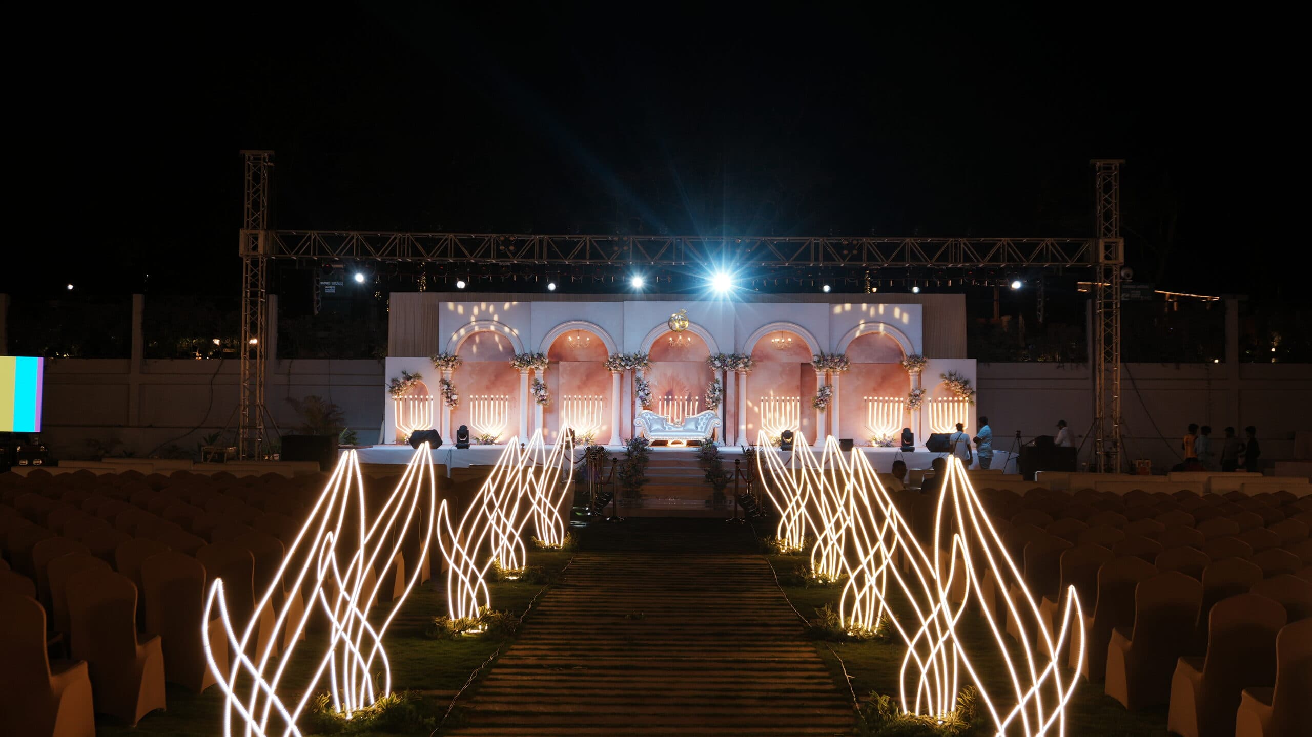 Sirsi Wedding, Sirsi, Karnataka — stage, frame 12