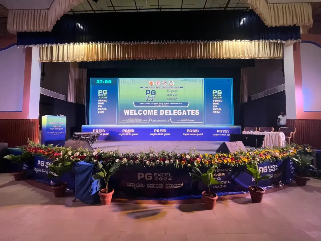 Welcome delegates LED stage at a summit